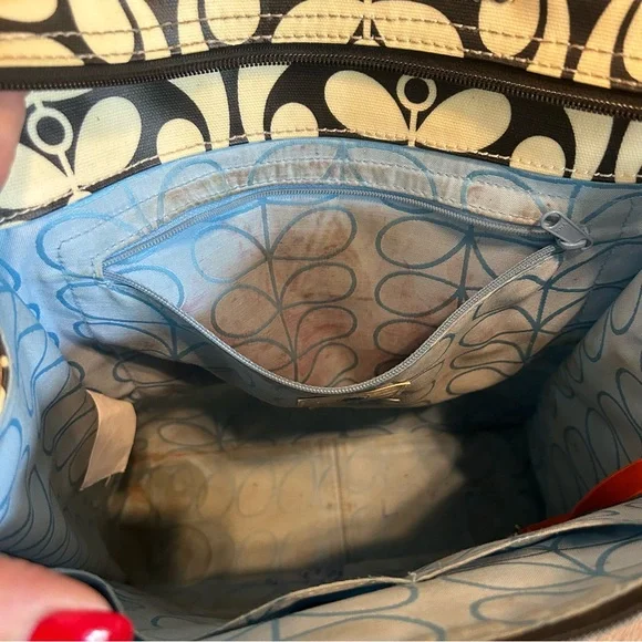RARE! Orla Kiely Vintage Black and Cream Floral Backpack - Picture 9 of 14